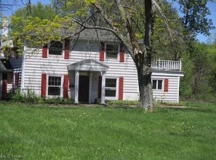 90 Aurora Hudson Rd, Aurora, OH 44202