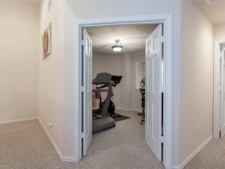 5735 Richmond Ave #B — Photo 19