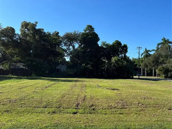 2312 WILLARD STREET, FORT MYERS, FL 33901
