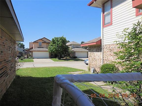 3rd image of 3823 Clover Hill Ln