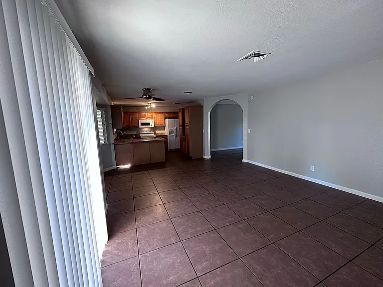 4910 W Gail Dr — Photo 17