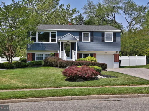 105 Woodview Ln, Cinnaminson, NJ 08077