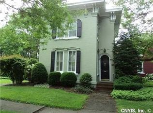 18 Lock St, Phoenix, NY 13135