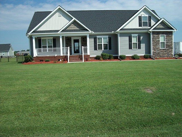 1st image of 105 Willow Pond Dr