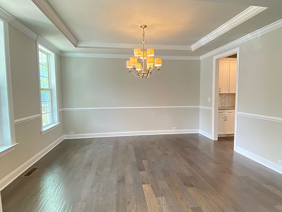 5th image of 406 Gartrell Way