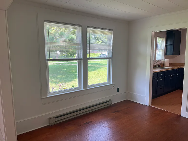 12191 Somerset Ave — Photo 9