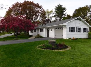 32 Hillside Rd, Rutland, VT 05701