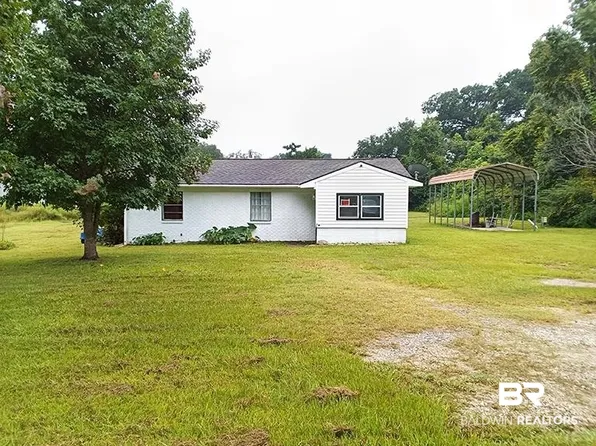 25240 Pine St, Elberta, AL 36530