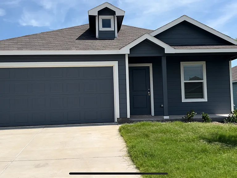 1264 Eclipse Ln — Photo 1