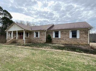 1183 Golf Course Rd, Jasper, AL 35504