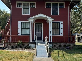 233 S Division St, Du Quoin, IL 62832
