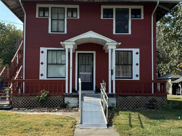 233 S Division St, Du Quoin, IL 62832