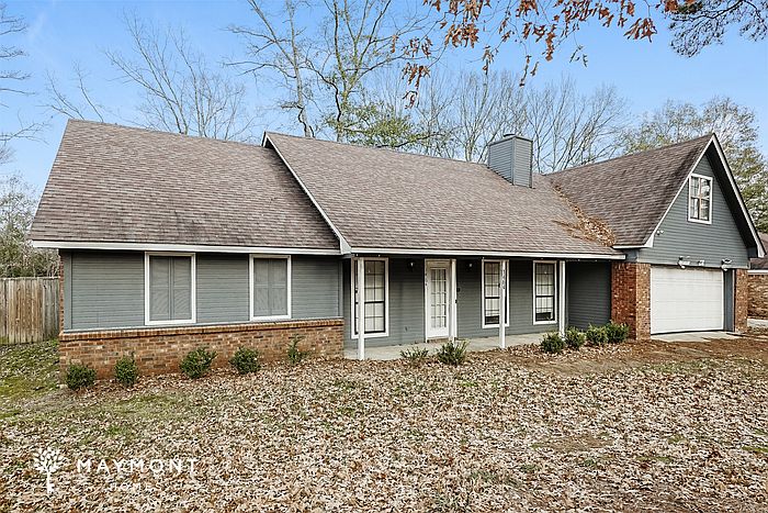 2nd image of 1464 Forbes Dr