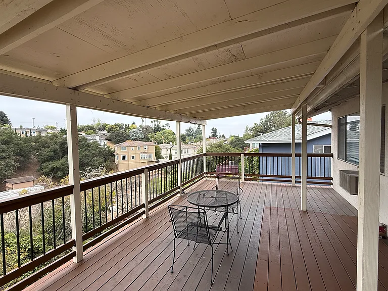 2027 Nina Ct — Photo 6