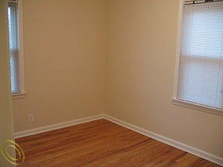 5th image of 3219 N Connecticut Ave