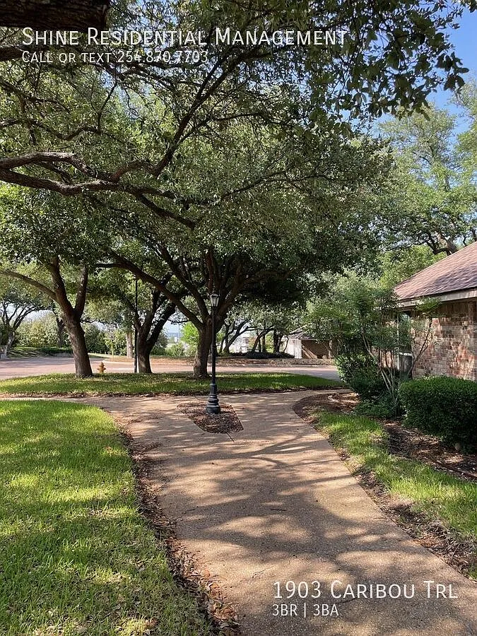 Stunning Home in Highly Desired Country Trails Subdivision in Harker Heights! — Photo 3