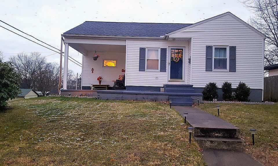 1st image of 1921 Myrtle Ave