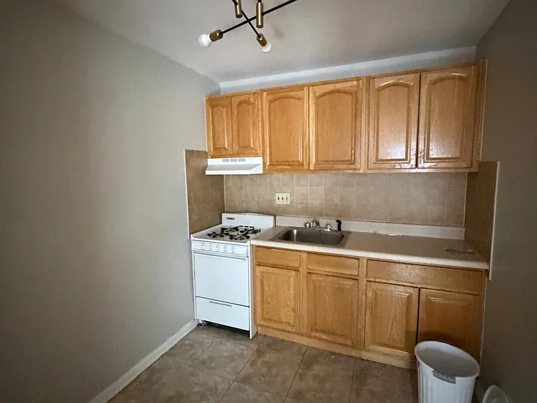 23-25 Smith St #6 — Photo 4