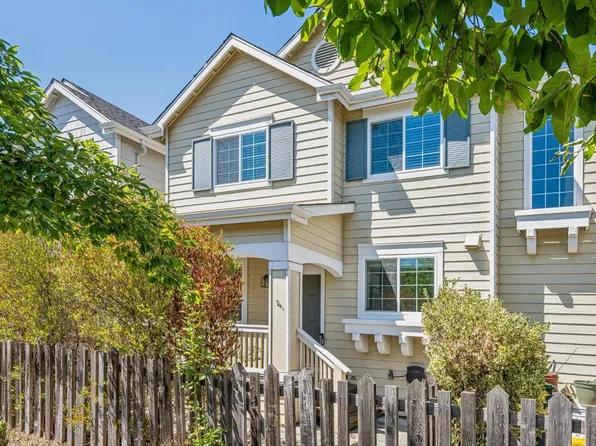 2032 Easton Drive, Petaluma, CA 94952
