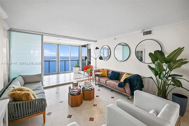 1541 Brickell Ave #A2102
