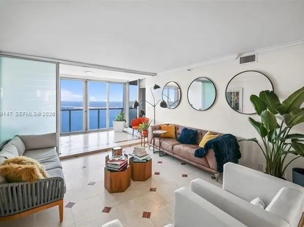 1541 Brickell Ave, Miami, FL