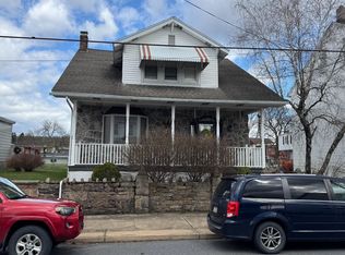 27 N Balliet St, Frackville, PA 17931
