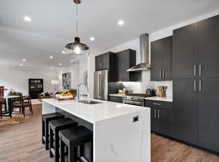 1867 N Halsted St #1A, Chicago, IL