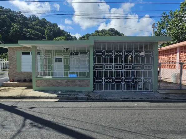 86 Calle #A, Florida, PR 00650