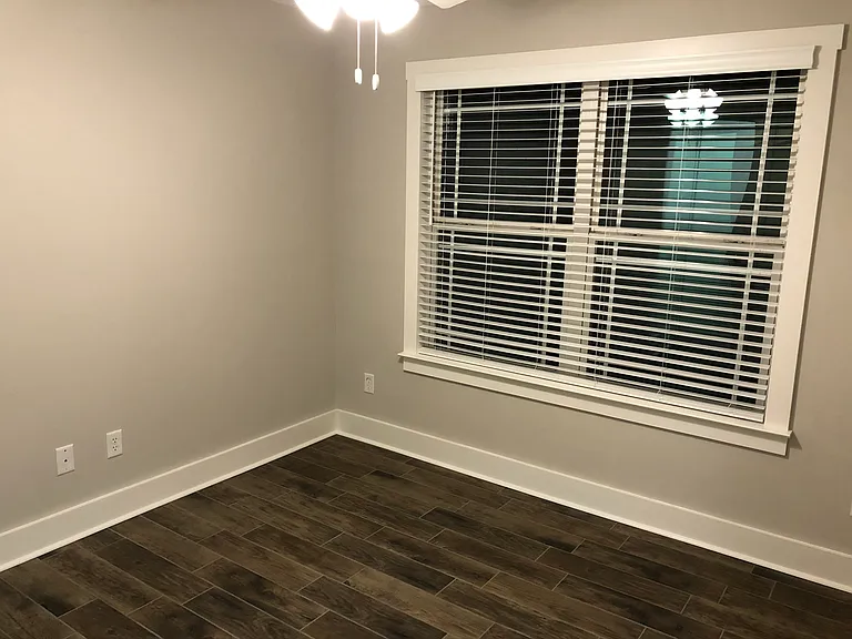 1502 Southernwood Dr — Photo 3
