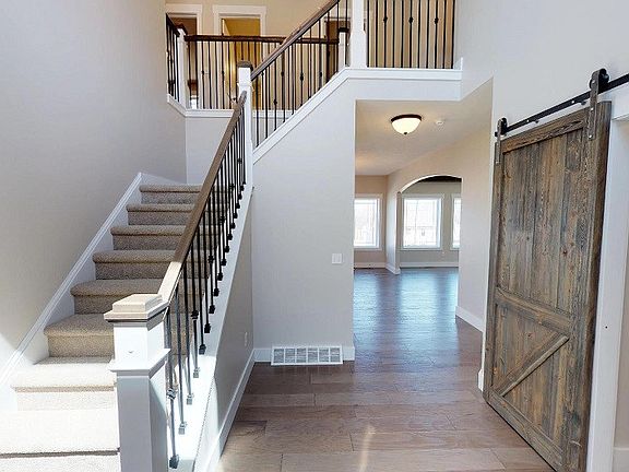 3rd image of 6341 Pond View Dr #42