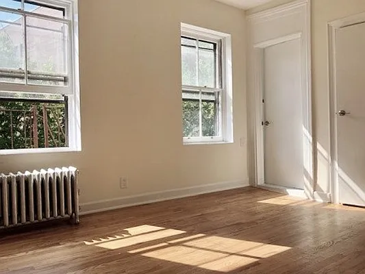 Rented by City Connections Realty | media 9