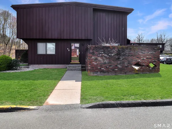 98 Webster Court #98, Newington, CT 06111