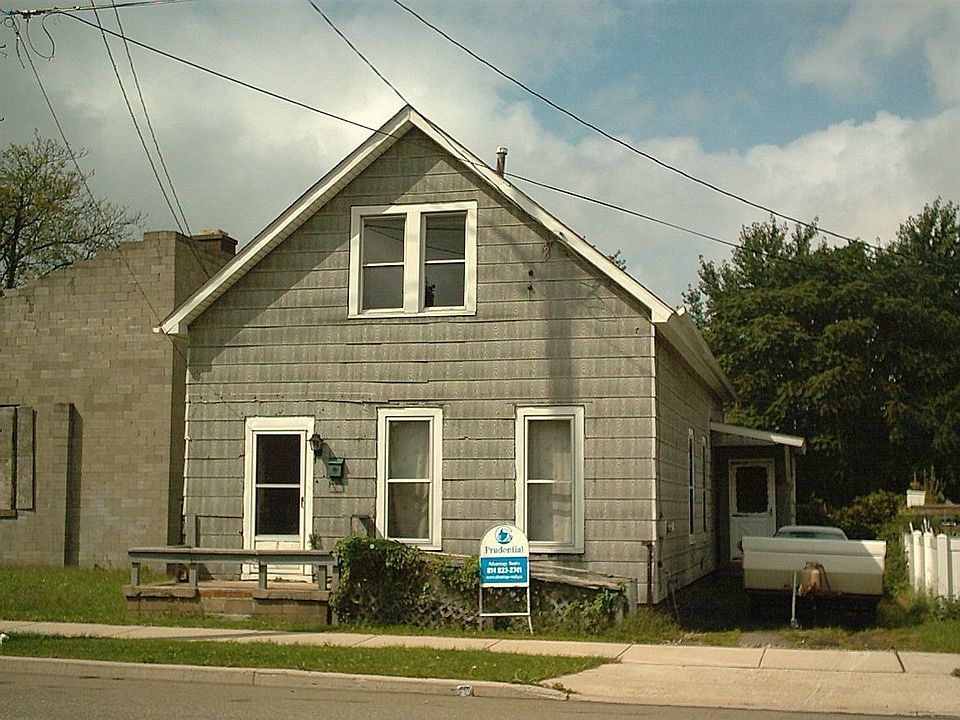 320 W 19th St