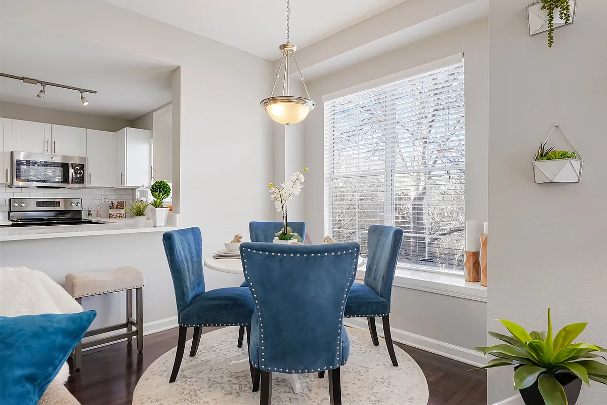 Building Photo - The Bluffs at Highlands Ranch