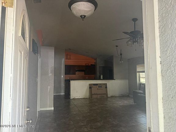 3rd image of 415 GARRETT RIDGE Court