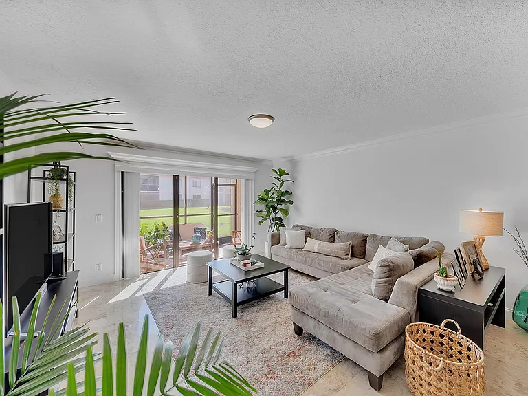 359 Lakeview Dr #102 — Photo 20