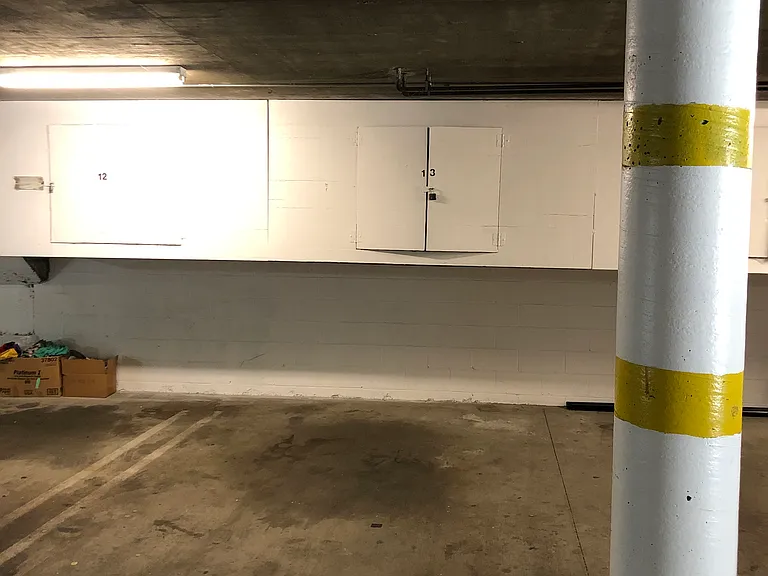 5320 Whitsett Ave #10 — Photo 36