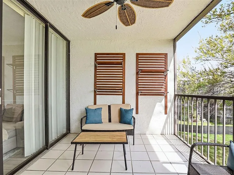 2424 W Tampa Bay Blvd #M404 — Photo 17