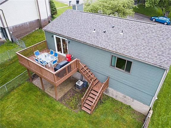 5th image of 105 Jade Dr