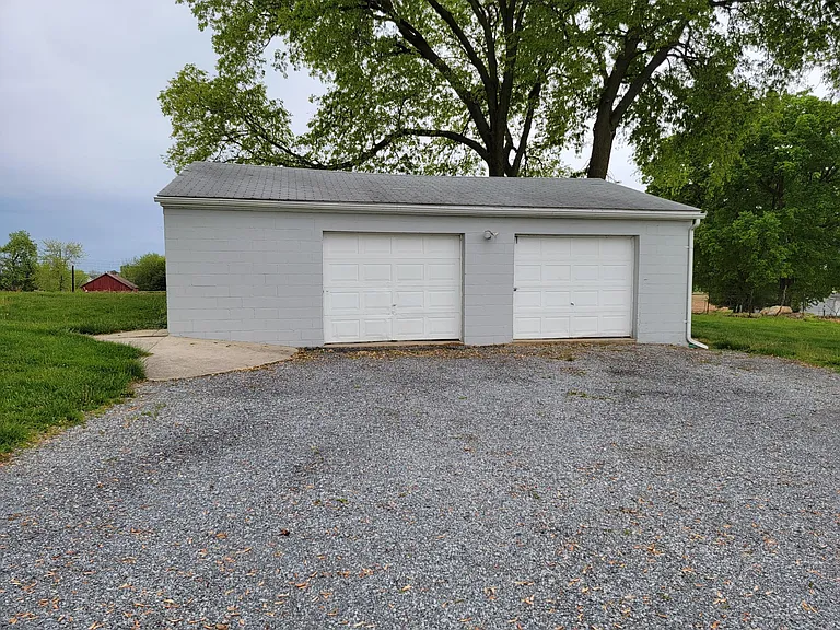 2415 Donegal Springs Rd — Photo 22