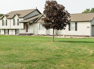 6056 Elk Ridge Dr, Eaton Rapids, MI 48827