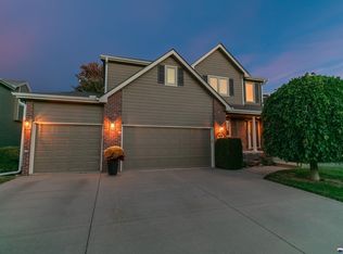 5810 Caymus Ct, Lincoln, NE 68526