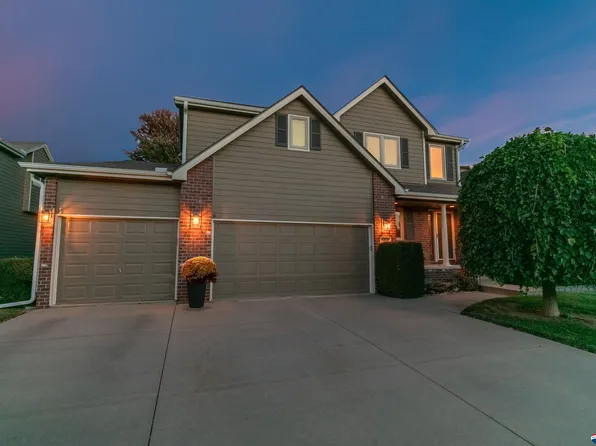 5810 Caymus Ct, Lincoln, NE 68526