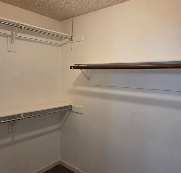 10722 W Berry Ave — Photo 4