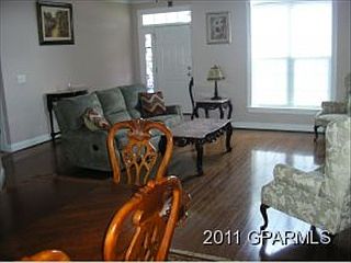 4th image of 375 Windmill Dr
