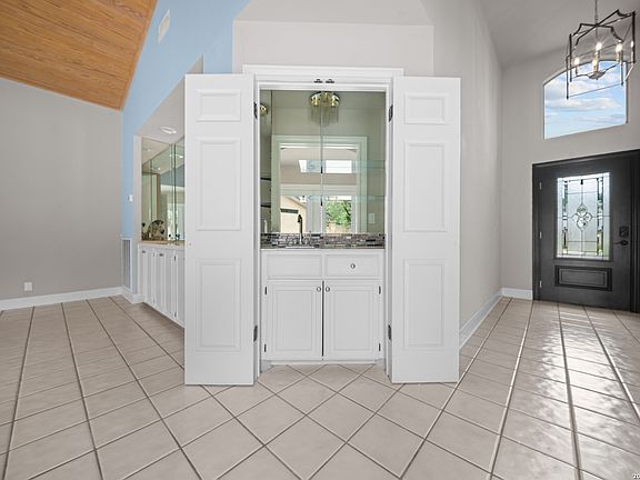 3rd image of 13771 BLUFF VILLAS CT
