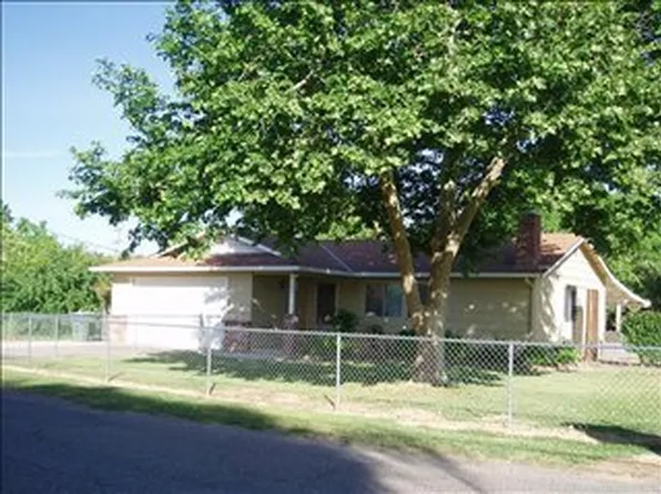 900 Cedar Ln, West Linda, CA 95961