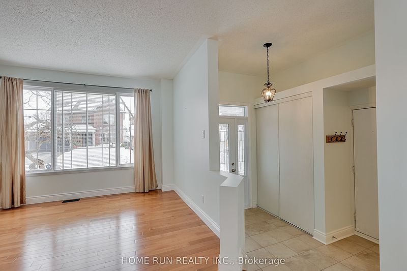 Ottawa House for rent - 4 Bedrooms — photo 4