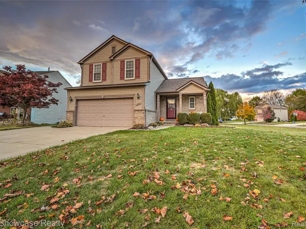 791 Deer Path Trl, Waterford, MI 48327