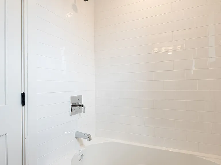 11 Everett St #201 — Photo 8
